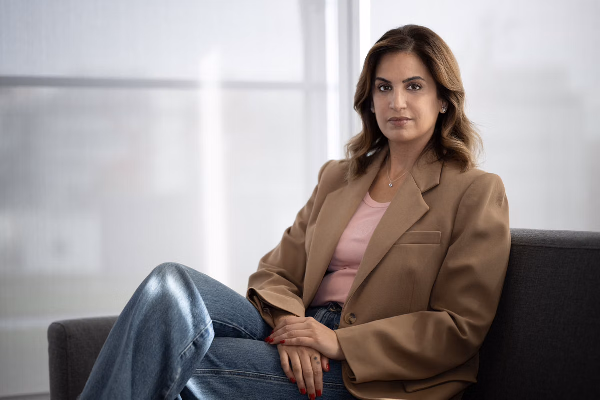 Sonia Mabrouk hace caso omiso de las críticas del equipo editorial de BFMTV que la acusan de hacer CNews