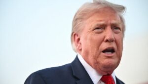 Te resumimos la batalla entre Trump y el voto por correo