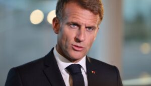 Aumento de los precios del combustible, amenaza rusa… ¿Por qué Macron concede una entrevista este jueves por la tarde?