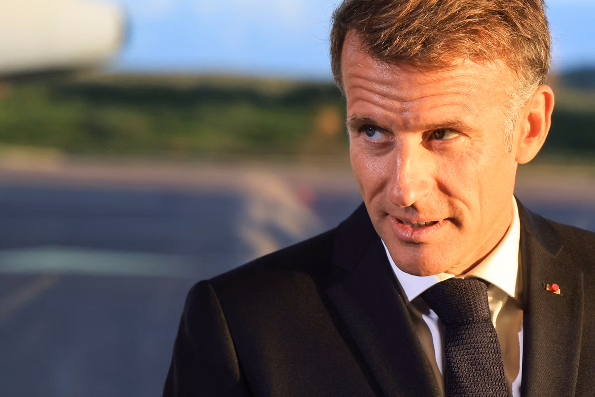 En San Pedro y Miquelón, Macron quiere acercar Francia a Canadá (y a sus hidrocarburos)