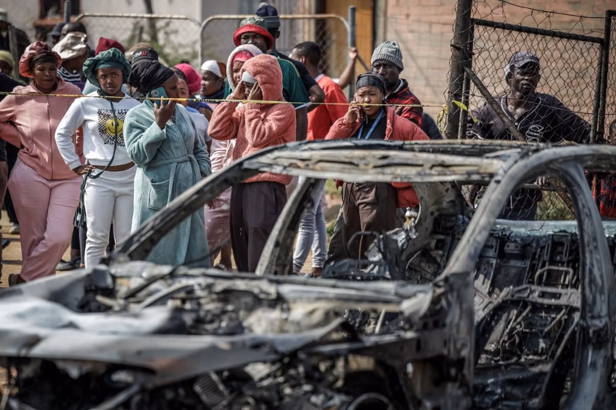 En Sudáfrica, dos tiroteos dejan al menos 27 muertos