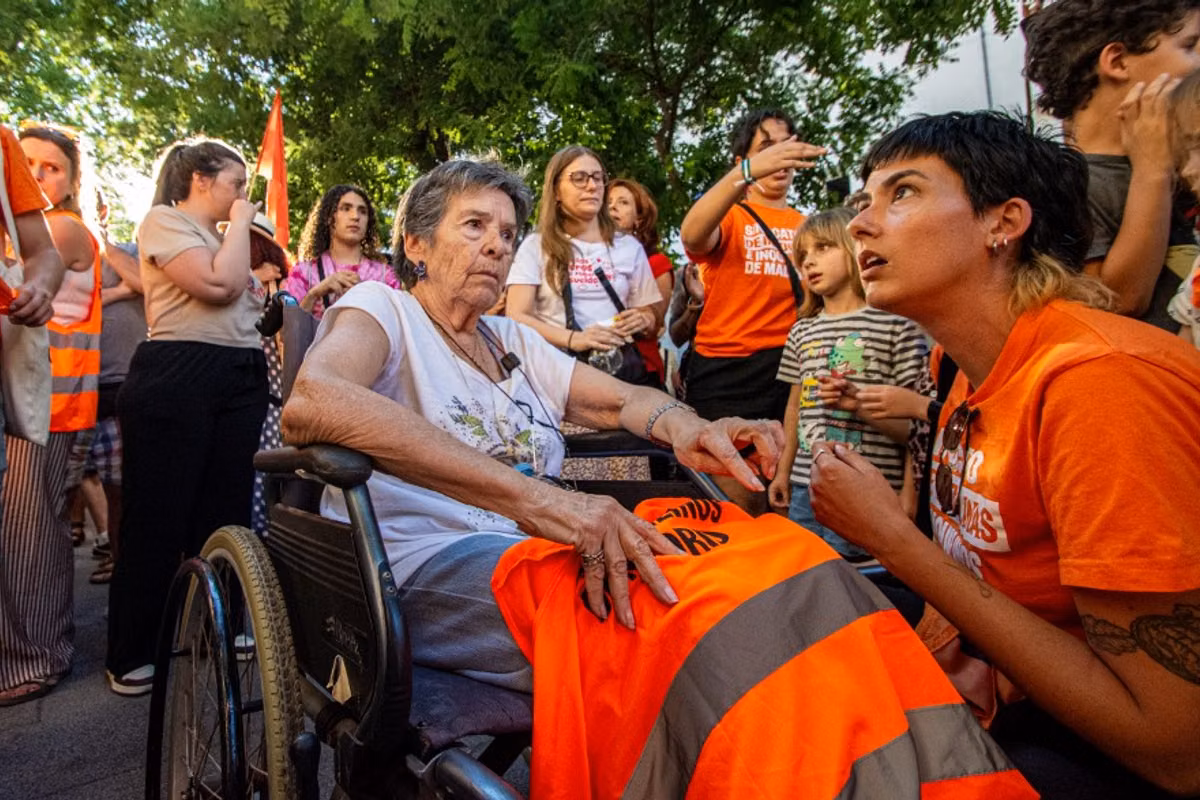 Expulsada de su casa a los 87 años, Maricarmen se convirtió en el rostro de la crisis inmobiliaria en España