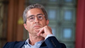 Impulsado por Faure, Ruffin se ofrece a unirse a las primarias de izquierda… y es rechazado por Glucksmann