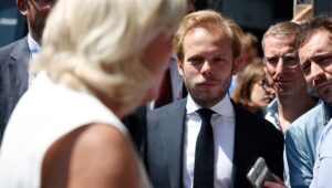 “La invitación del diputado de extrema derecha Charles-Henri Alloncle a la Maison du Barreau mancha nuestras túnicas y nuestro juramento”