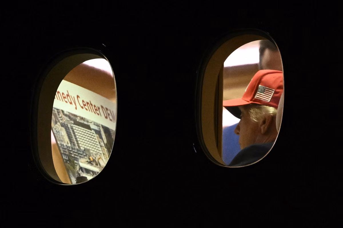 Por qué esta foto de Donald Trump preocupa por el destino del Kennedy Center