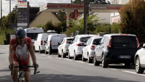 Precios de combustible, impuestos, olas de calor… cuando los políticos tienen poca memoria
