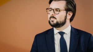 Quiénes son los cinco candidatos a las primarias de izquierda, tras la inesperada suspensión de Philippe Brun