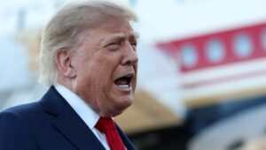 “Ridículo” y “hostil”: Trump amenaza a la UE y Canadá tras la propuesta de asociación de Von der Leyen