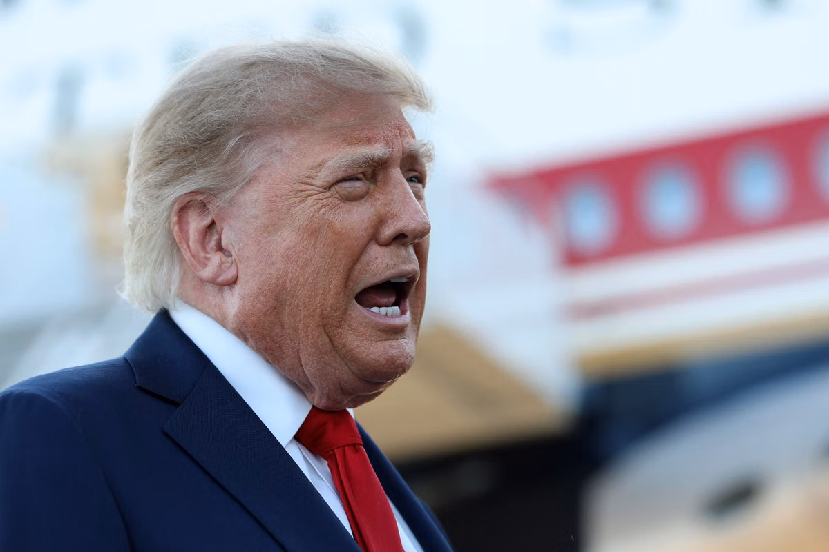 “Ridículo” y “hostil”: Trump amenaza a la UE y Canadá tras la propuesta de asociación de Von der Leyen