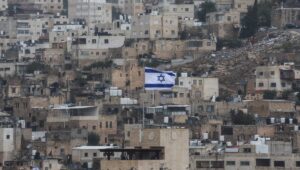 “Se está llevando a cabo una limpieza étnica en Cisjordania”: 12 países, incluida Francia, sancionarán el comercio con las colonias israelíes