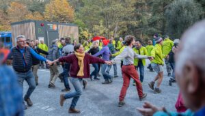 “Vi desplegarse una energía de desesperación y, al mismo tiempo, cierta alegría de hacer cosas juntos”: un ejemplo de resiliencia colectiva después de un desastre
