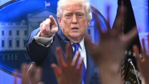 ¿Por qué están bajando los aranceles de Trump?