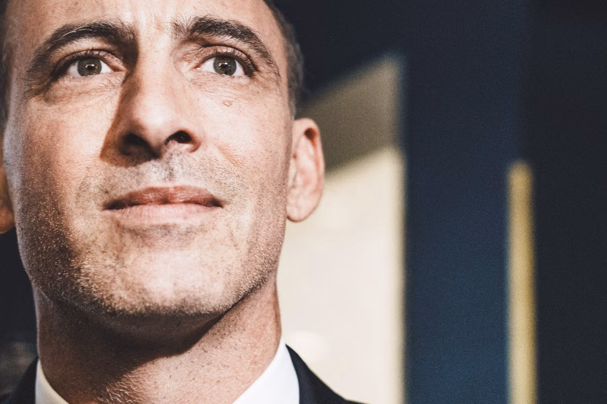 A Raphaël Glucksmann le corresponde demostrar que quiere dar cabida a las clases populares