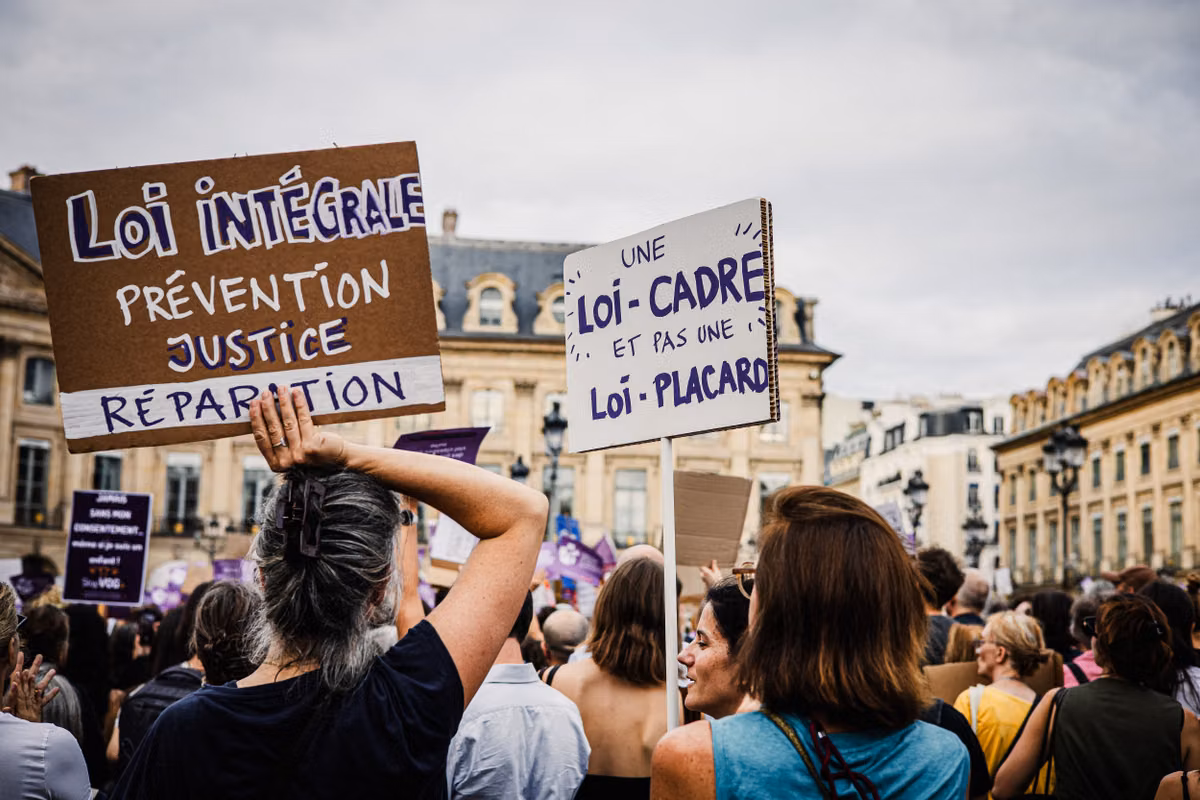 Aprobación de la ley integral contra la violencia sexual y de género: “Un increíble paso adelante” para sus defensores, una “ley de punto ciego” para sus detractores