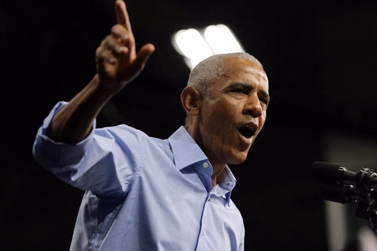 Barack Obama (por fin) ataca a Trump en una reunión: “Corrupción e incompetencia nunca antes vistas”