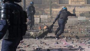 Detenciones, saqueos de comercios… Las cifras del día 17 de octubre