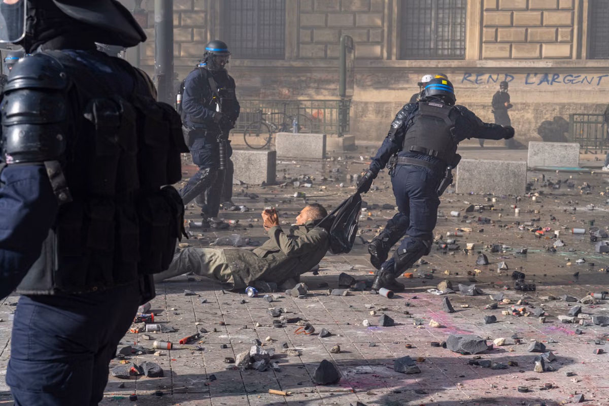 Detenciones, saqueos de comercios... Las cifras del día 17 de octubre