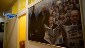 El periódico independiente ruso “Novaya Gazeta” cierra bajo presión de las autoridades