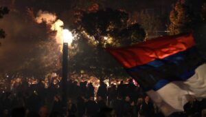 Elecciones legislativas en Serbia: ¿qué es la “Lista de Estudiantes” que arrasó con el régimen autoritario vigente?