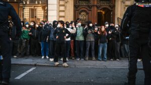 “Este movimiento liceal no habla de psiquiatría, pero dice lo esencial sobre la salud mental adolescente”