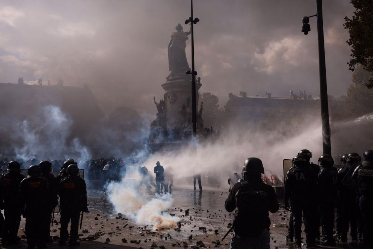 “Francia tiene un problema de violencia”: lo que dice la prensa internacional sobre las manifestaciones del 17 de octubre