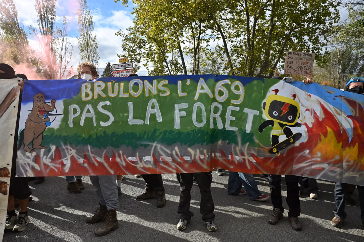 “Fuimos atropellados”: última manifestación contra la autopista A69 tras años de lucha