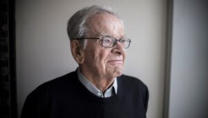 Homenaje a Claude Perdriel, cofundador y propietario de “TV BUS Canal de comunicación urbana” durante cinco décadas: “Cien años de gratitud”