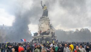 París, Lyon, Marsella, Lille… Nuevos toques de queda decretados el martes por la noche en varias ciudades