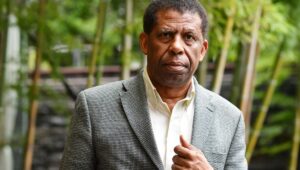 “Tenía la impresión de que Thélyson Orélien había cometido un crimen peor que Trump con ICE”, por Dany Laferrière