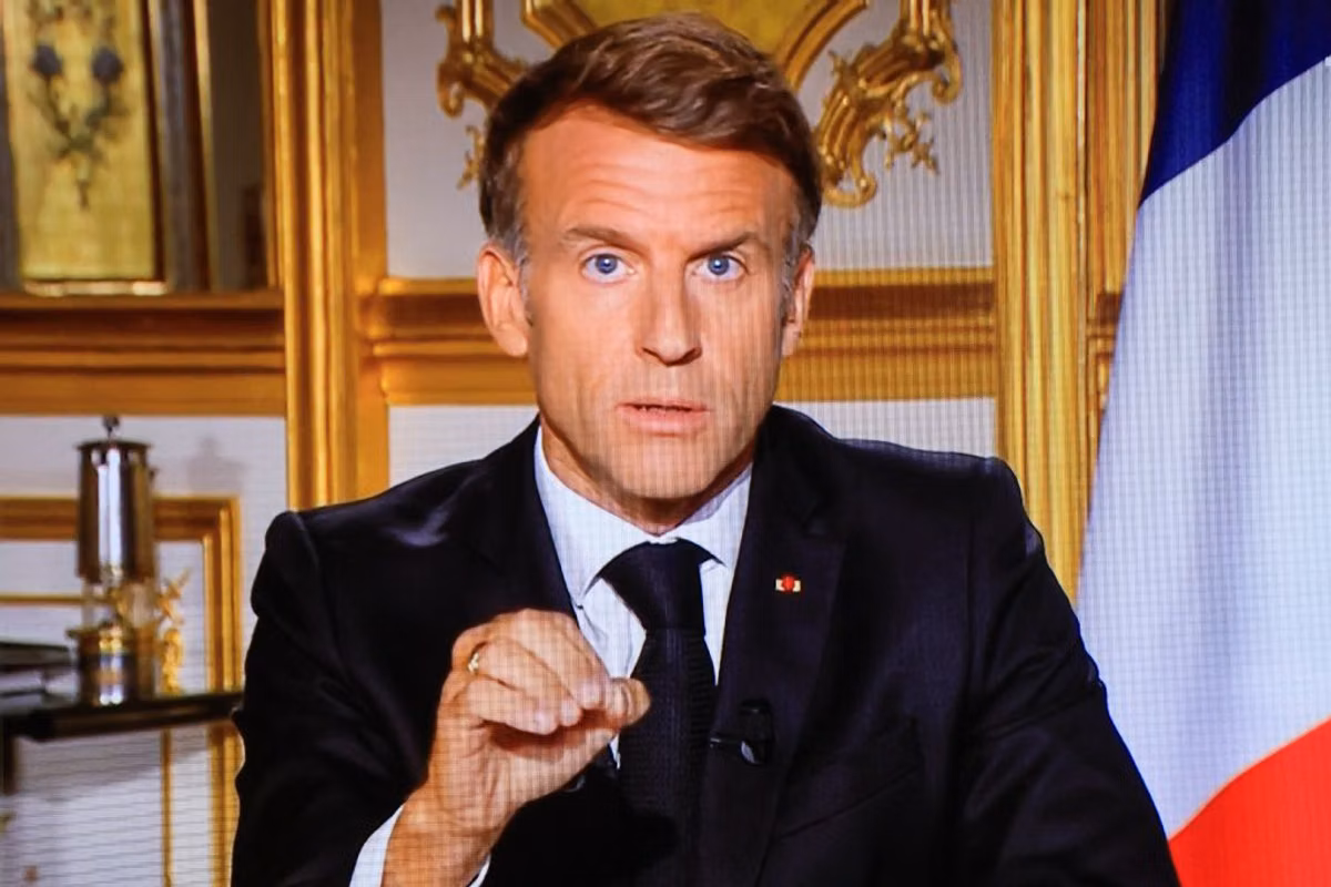 “Vergüenza”, “ira” y llamado a la calma: lo que dijo Emmanuel Macron tras los hechos del 17 de octubre