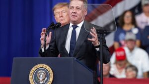 ¿Por qué la presencia del jefe de Audi en la reunión con Trump está provocando indignación en Alemania?